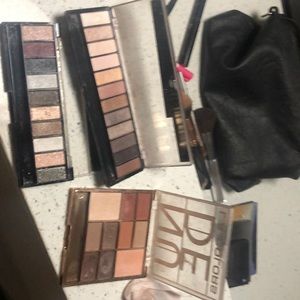 Eyeshadows Pallet bundle